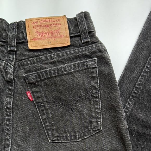 Vintage women’s Levi’s 512 black jeans - Picture 7 of 10